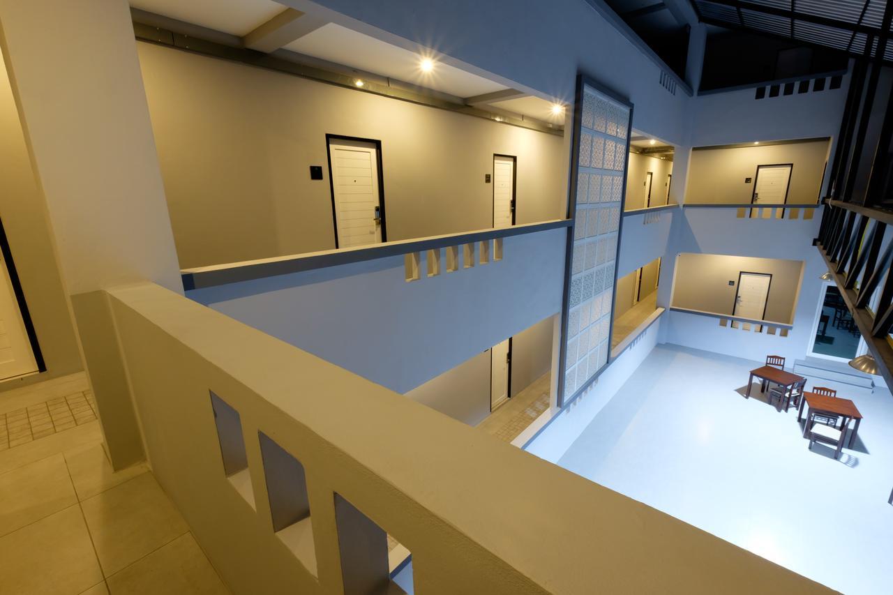 Wisdom Hotel Samut Songkhram Екстериор снимка